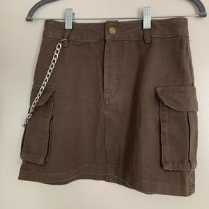 Small ROMWE mini skirt in army green